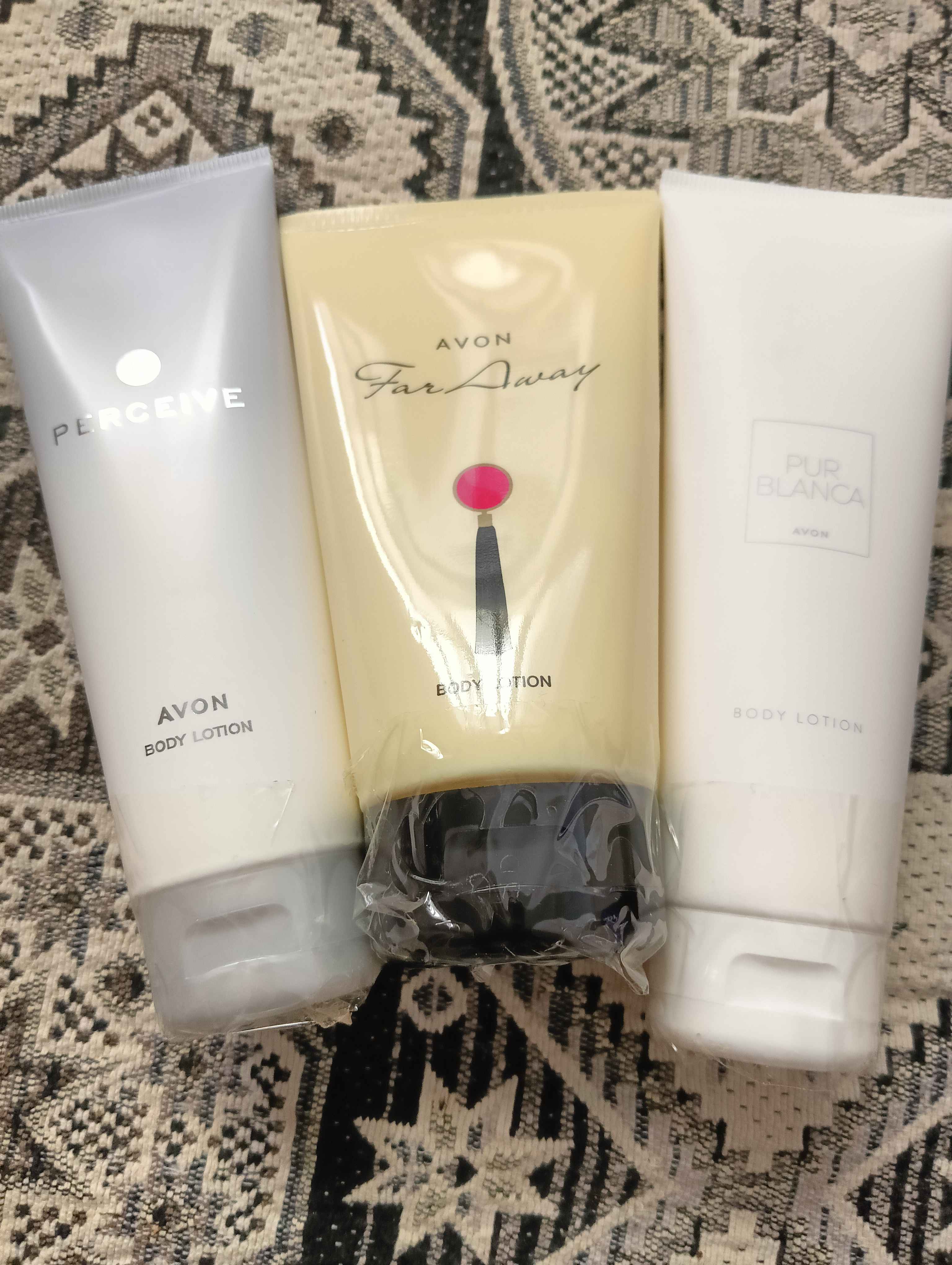 ست مراقبت از پوست  آوون Avon اورجینال MPACK3010 photo review