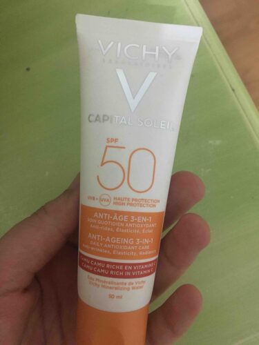 ضد آفتاب صورت  ویشی Vichy اورجینال 3337875585231 photo review