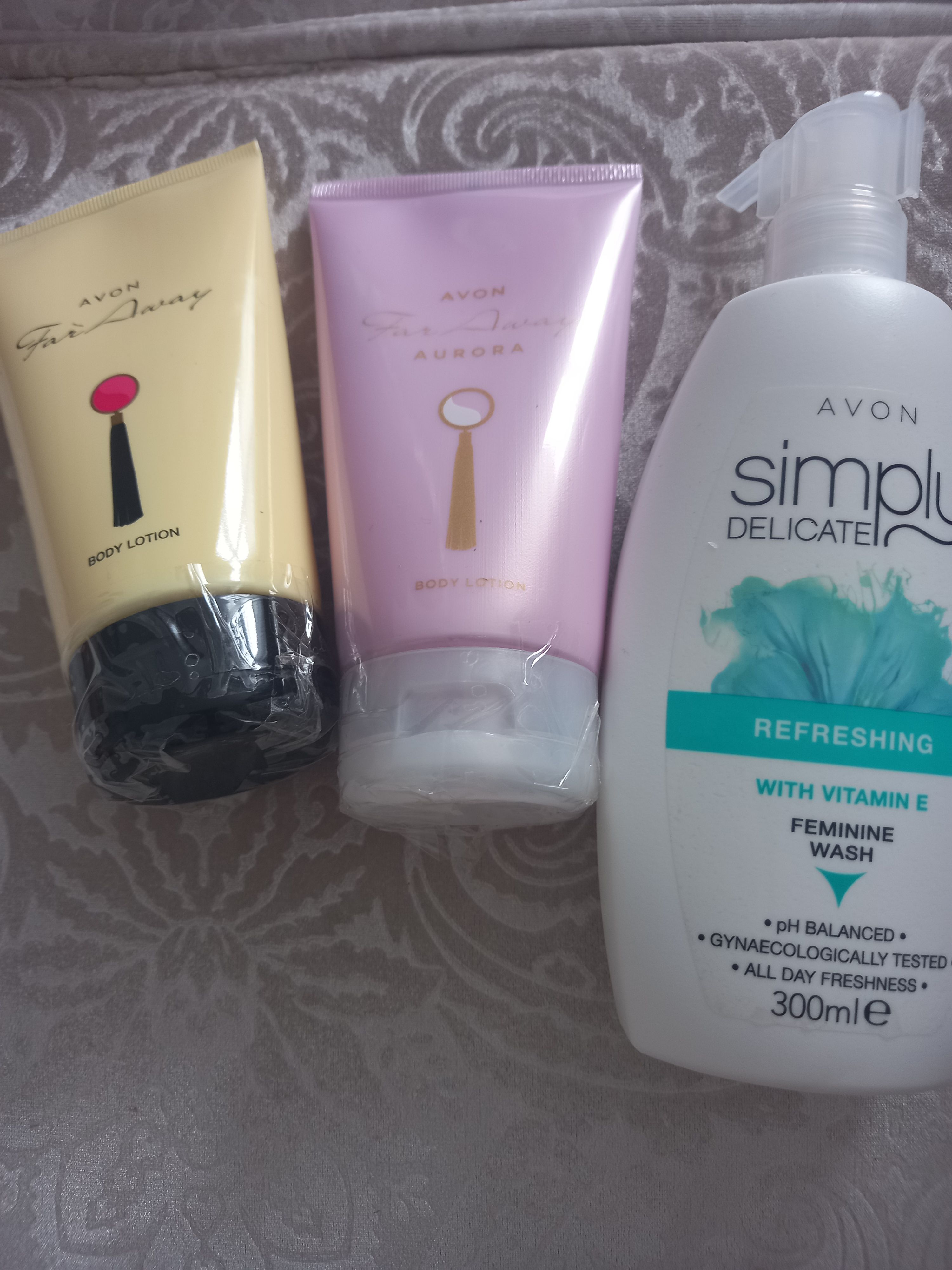 کرم بدن  آوون Avon اورجینال 1225368 photo review