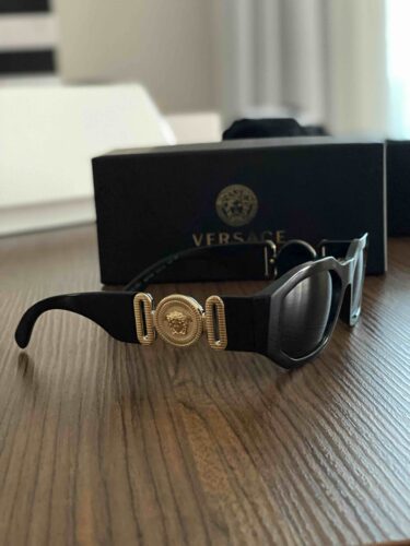 عینک آفتابی زنانه ورساچه Versace اورجینال VE4361 GB187Z photo review