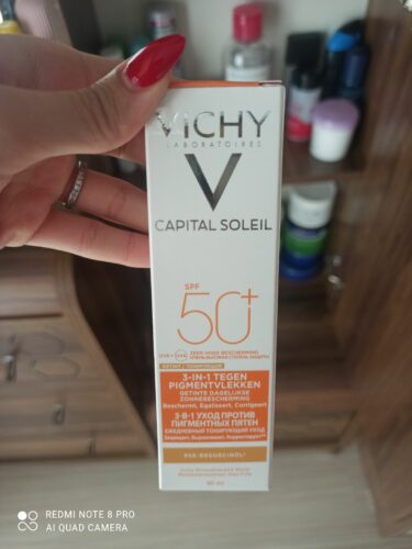 ضد آفتاب صورت  ویشی Vichy اورجینال farmavantaj9802 photo review