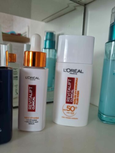 ست مراقبت از پوست زنانه – مردانه لورآل پاریس L'Oreal Paris اورجینال PKTRVTLFTCVTUVKRM photo review