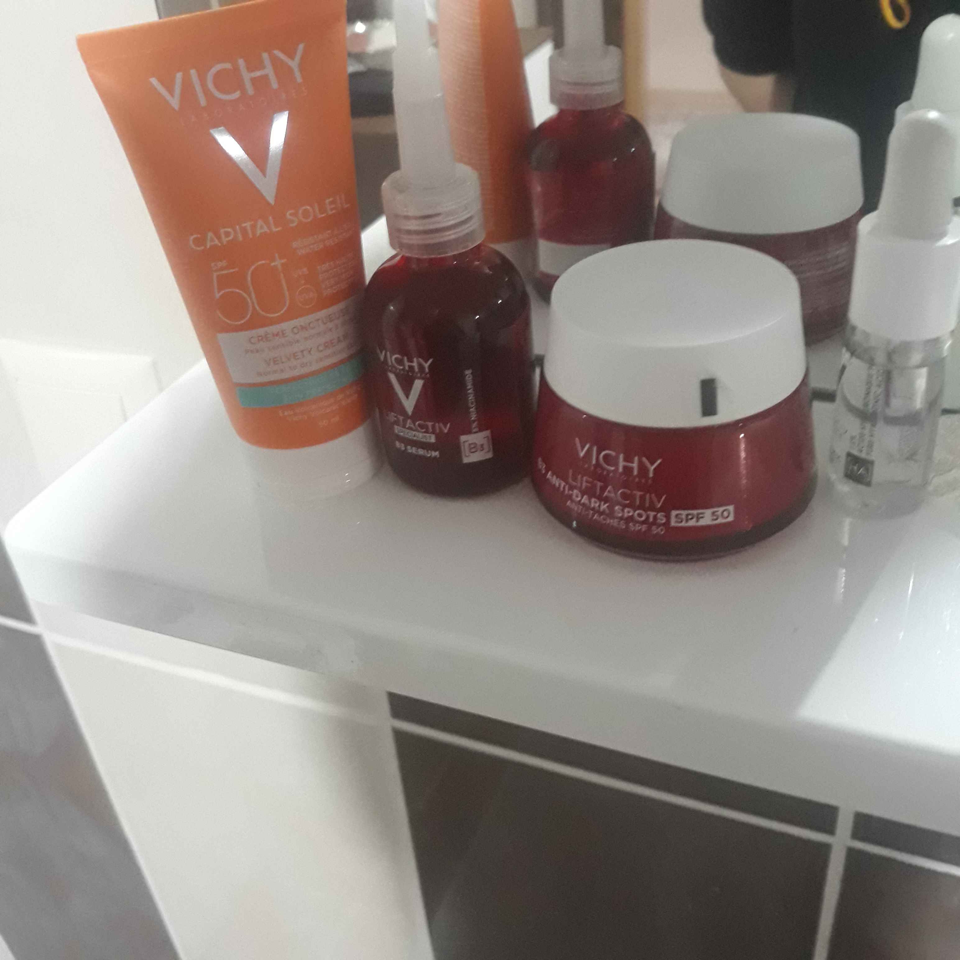 ست مراقبت از پوست  ویشی Vichy اورجینال 8681689317379 photo review