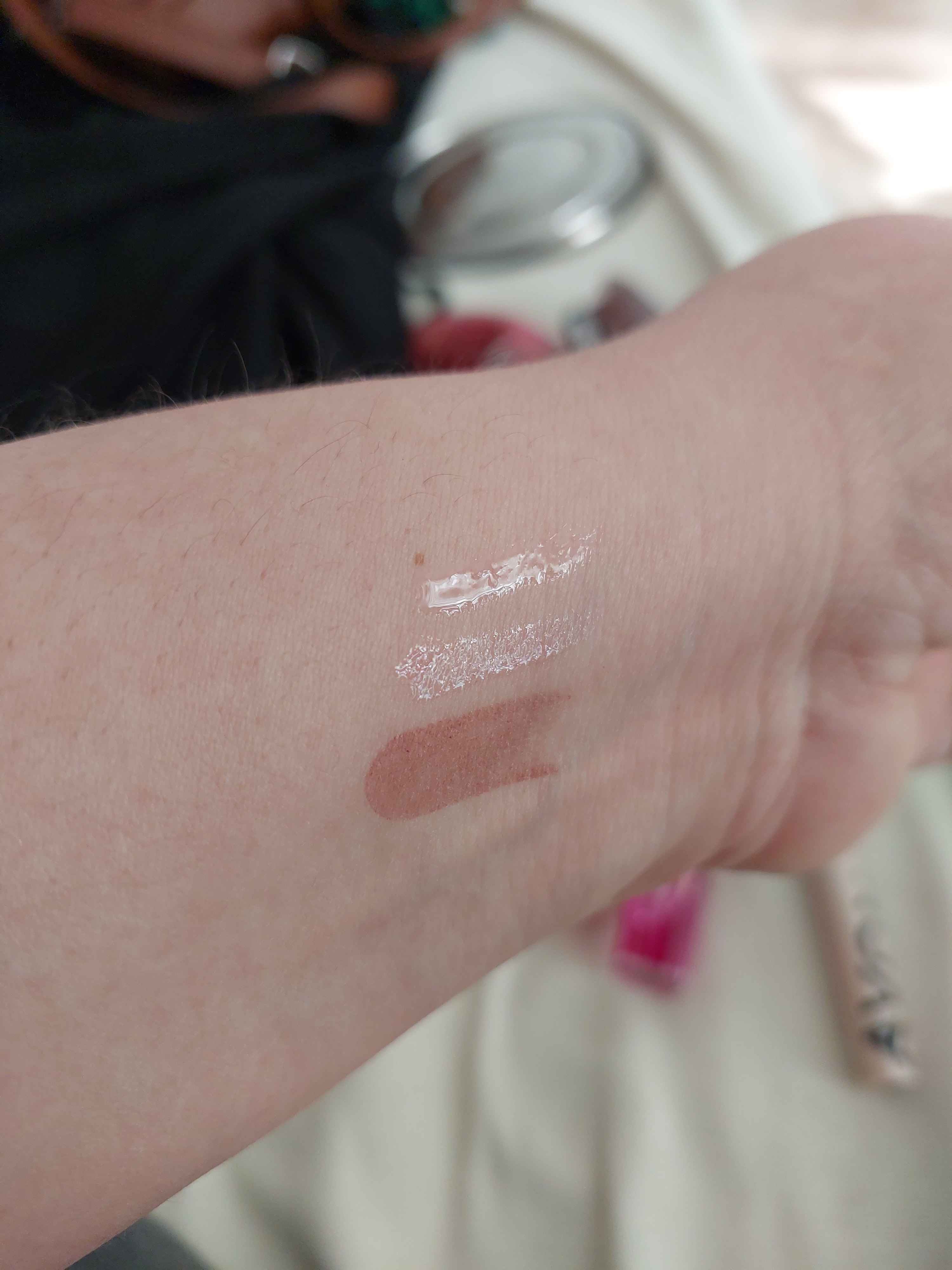 کرم و لایه بردار لب  آوون Avon اورجینال MPACK5094 photo review