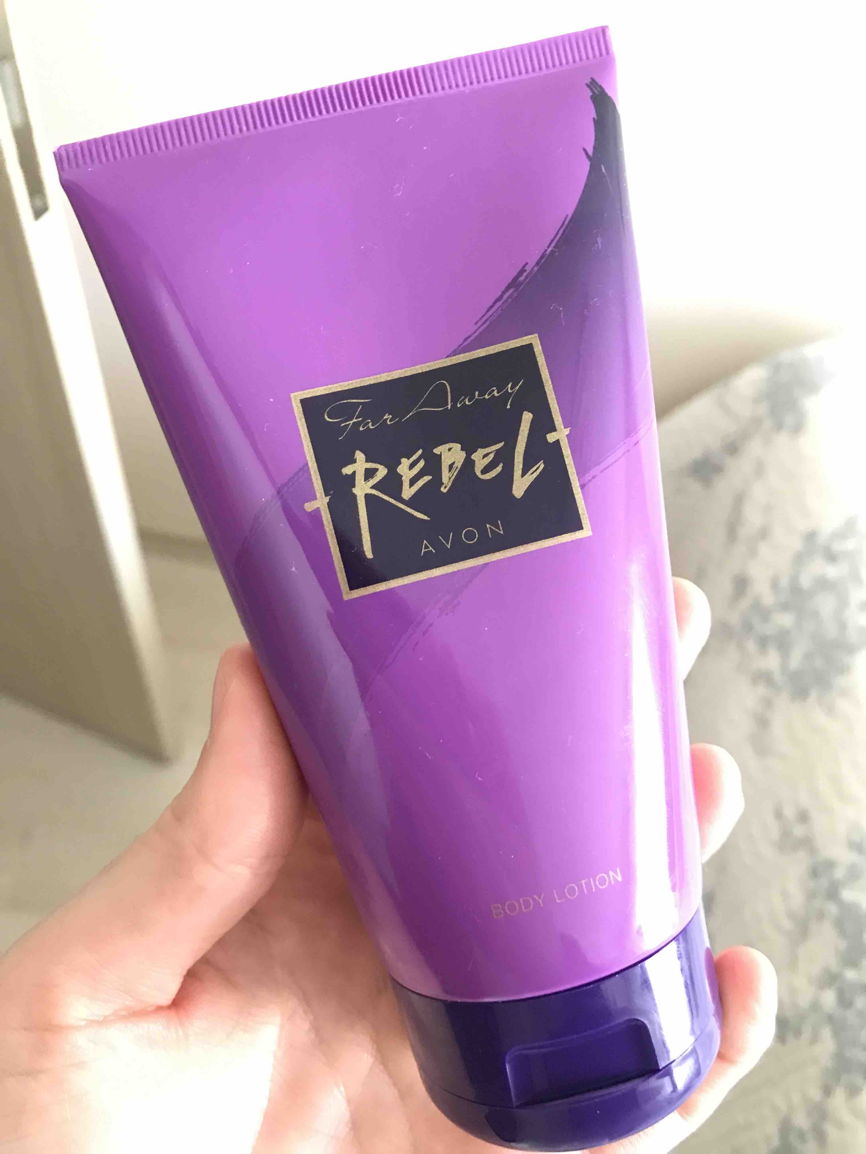 کرم بدن  آوون Avon اورجینال KREM0062 photo review