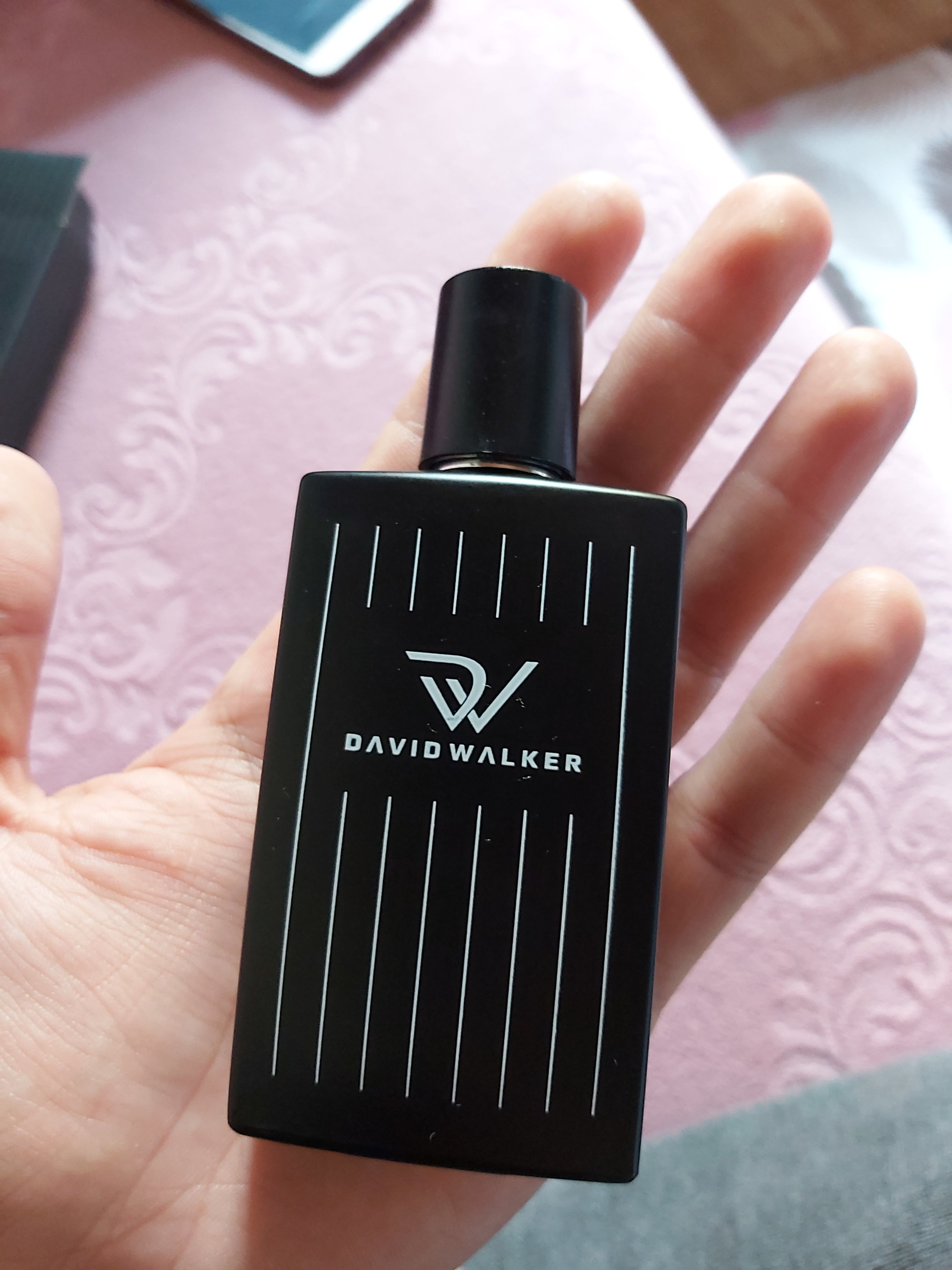 عطر مردانه دیوید واکر David Walker اورجینال E-104 DW 50 photo review