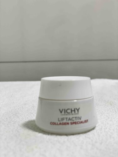 کرم صورت  ویشی Vichy اورجینال 3024 photo review