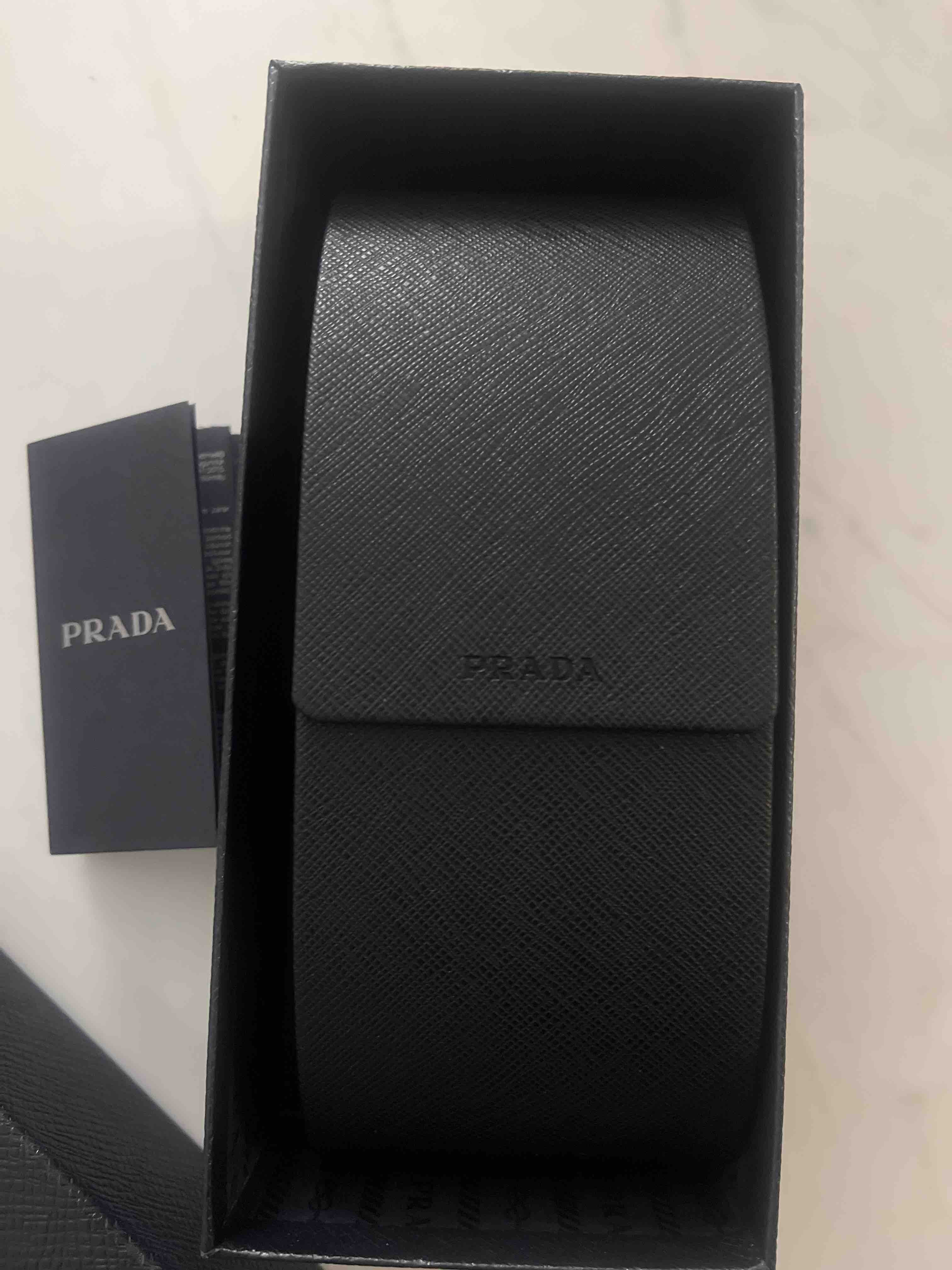 عینک آفتابی زنانه پرادا Prada اورجینال SPS 07YS VAU6S1 .53 photo review