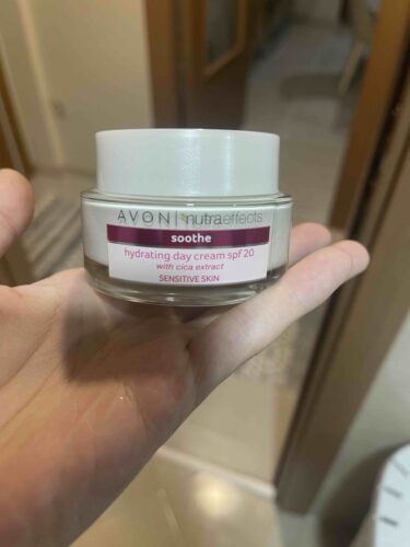 کرم صورت  آوون Avon اورجینال KREM2556 photo review