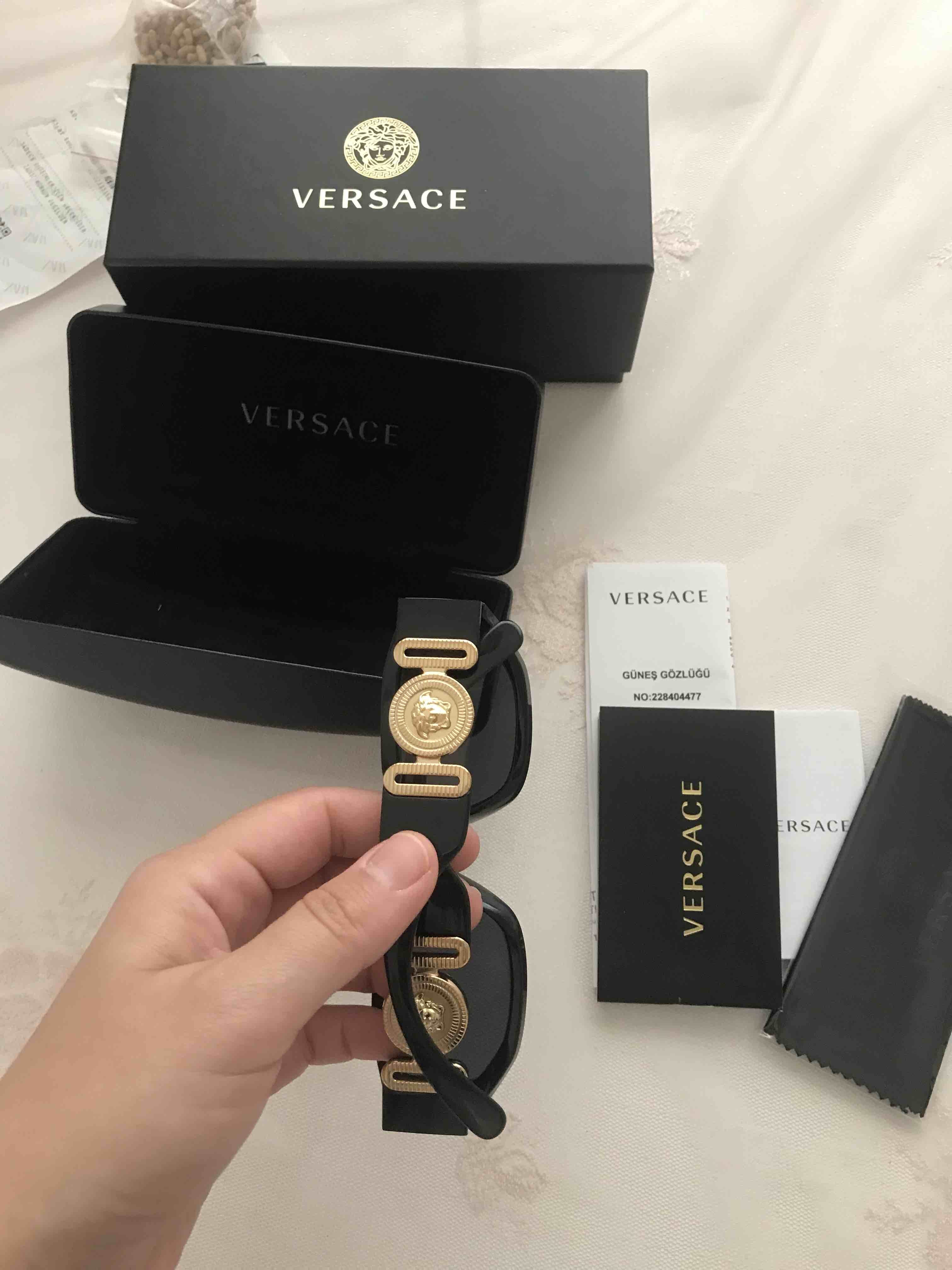 عینک آفتابی زنانه ورساچه Versace اورجینال VE4361 GB187Z photo review