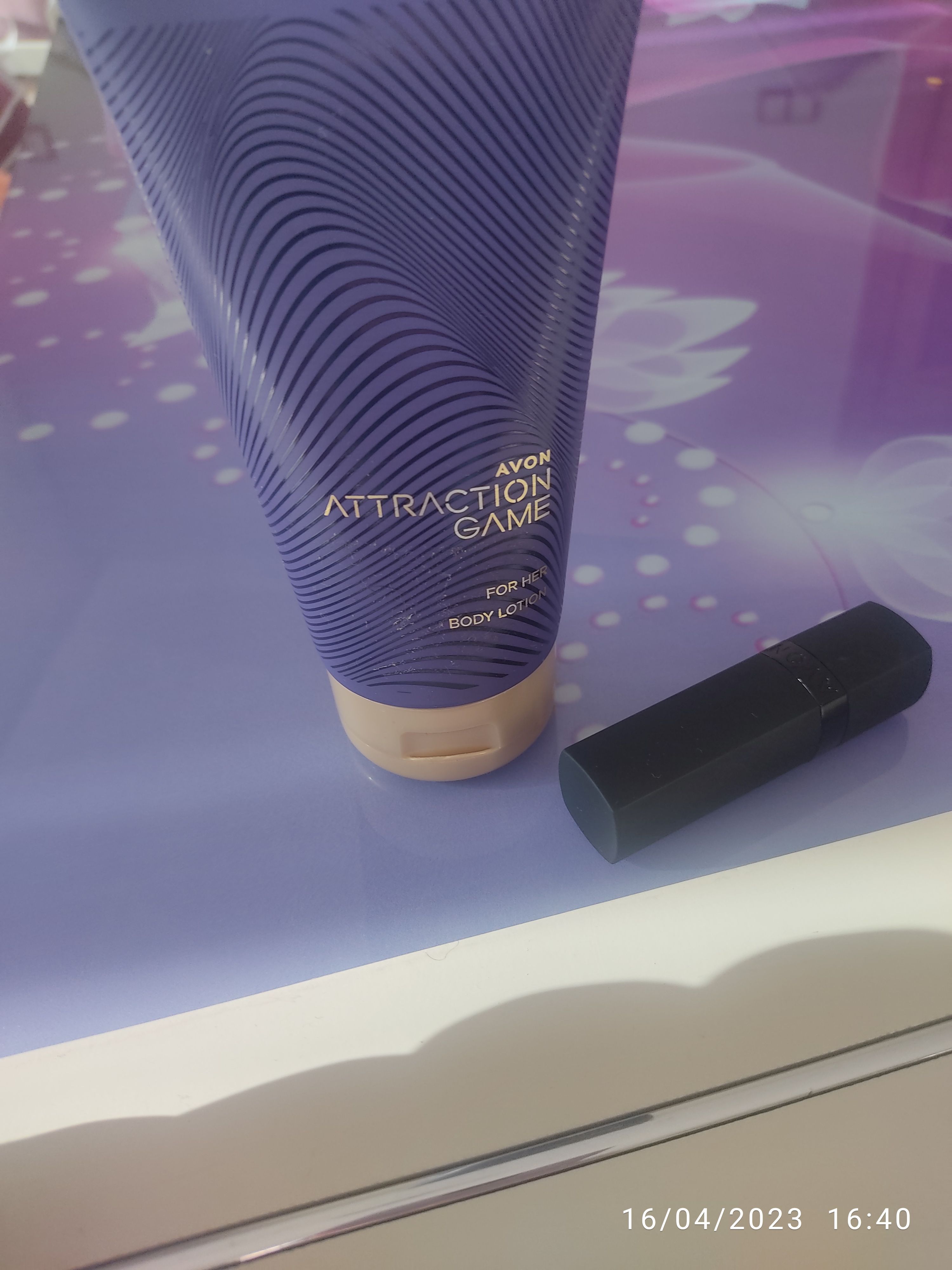 کرم بدن  آوون Avon اورجینال KREM0095 photo review