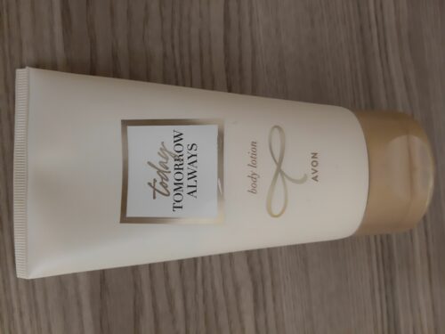 ست مراقبت از پوست  آوون Avon اورجینال KREM0061-3 photo review