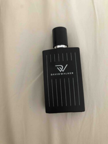 عطر مردانه دیوید واکر اورجینال E-010 DW 50 photo review