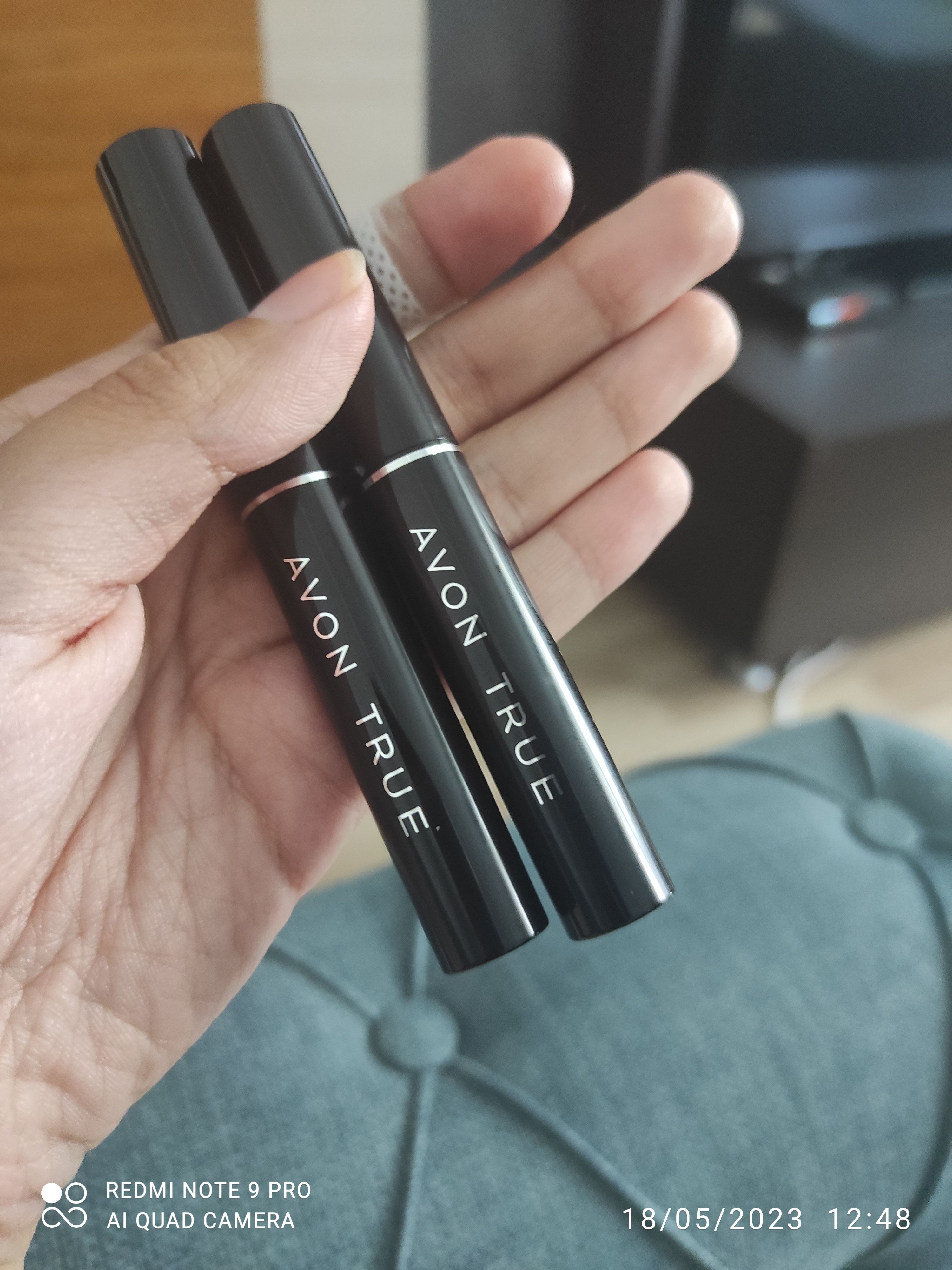 رژ لب  آوون Avon اورجینال MPACK5071 photo review