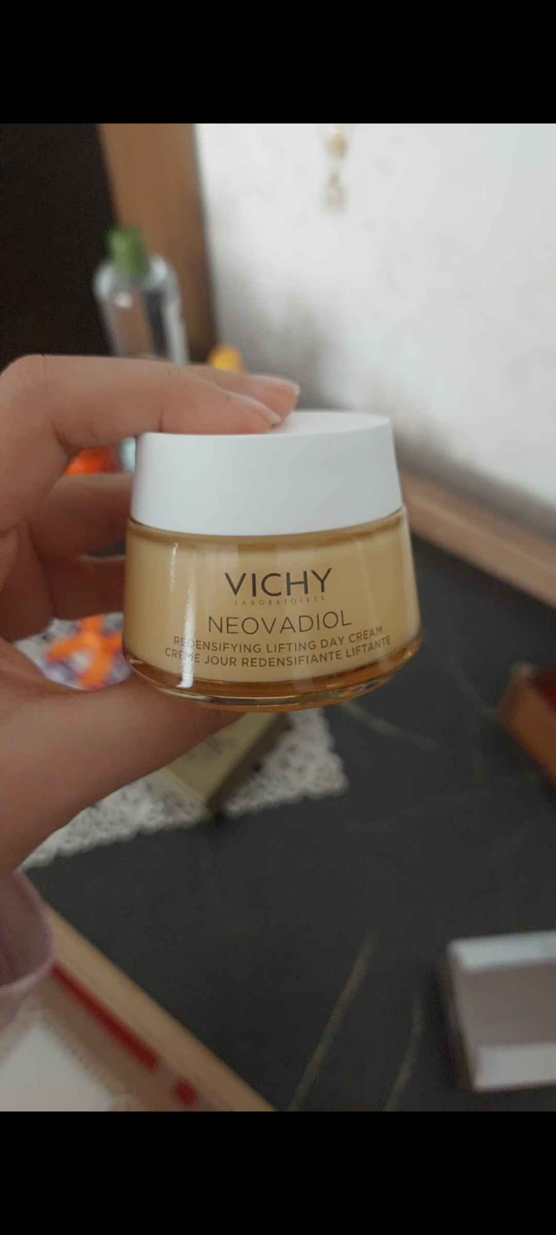 کرم چشم  ویشی Vichy اورجینال 3337871322083 photo review