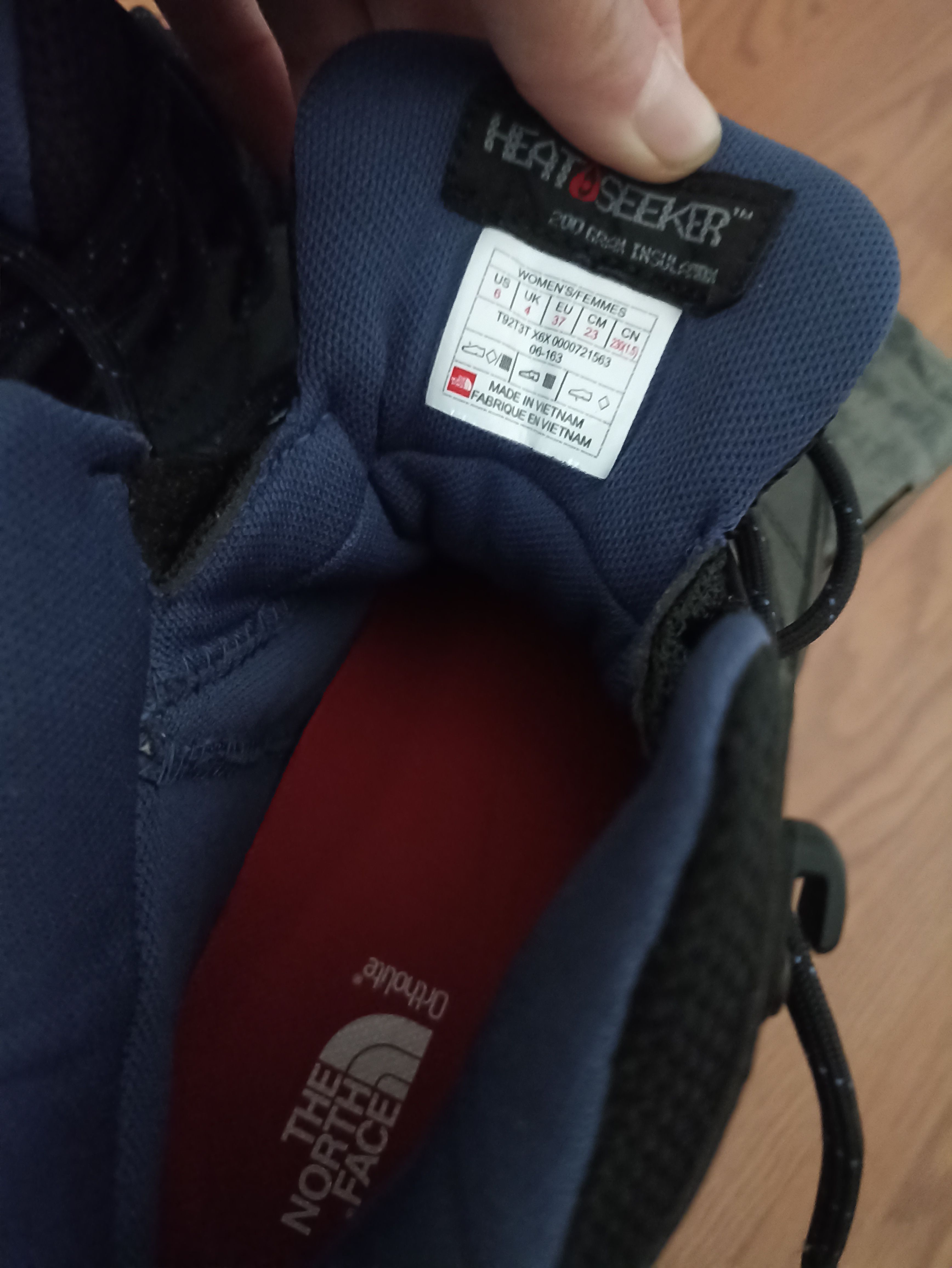 کفش بیرونی زنانه نورث فیس The North Face اورجینال T93RRRGTJ photo review