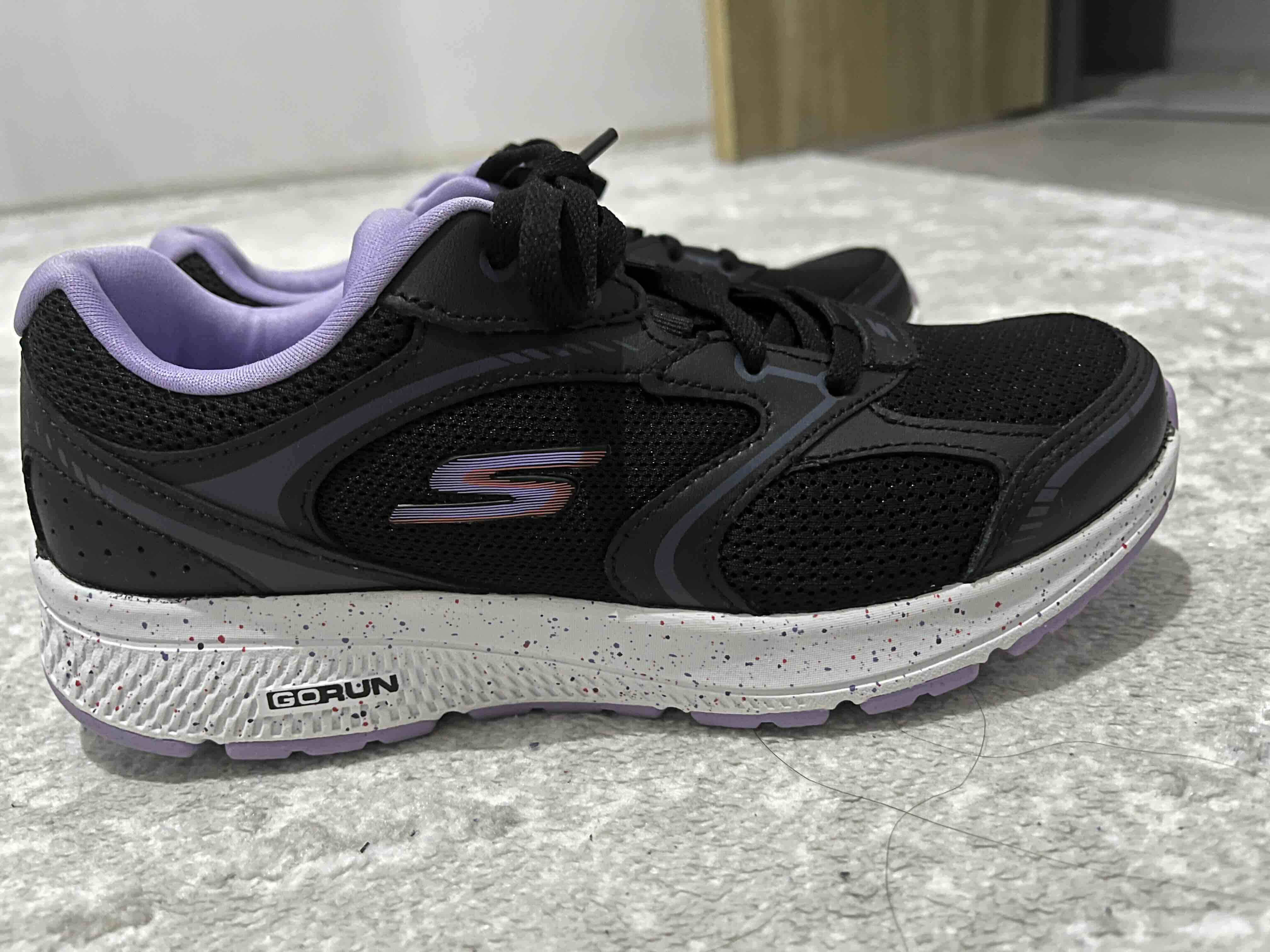 کتانی تمرین و دویدن زنانه اسکیچرز Skechers اورجینال 128285 BKLV photo review