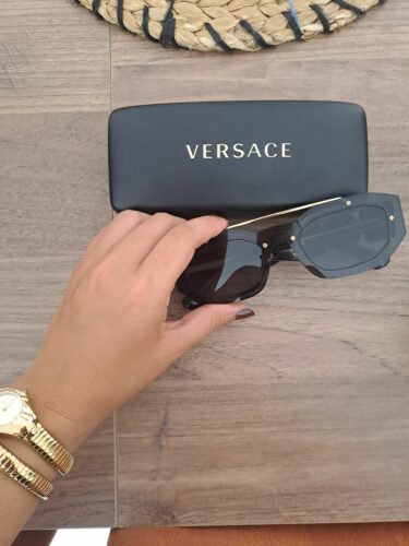 عینک آفتابی زنانه ورساچه Versace اورجینال VE 2235 1002/87 photo review