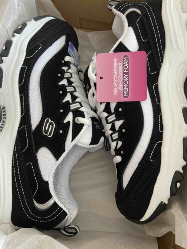 اسنیکر زنانه اسکیچرز Skechers اورجینال 11930-BKW photo review