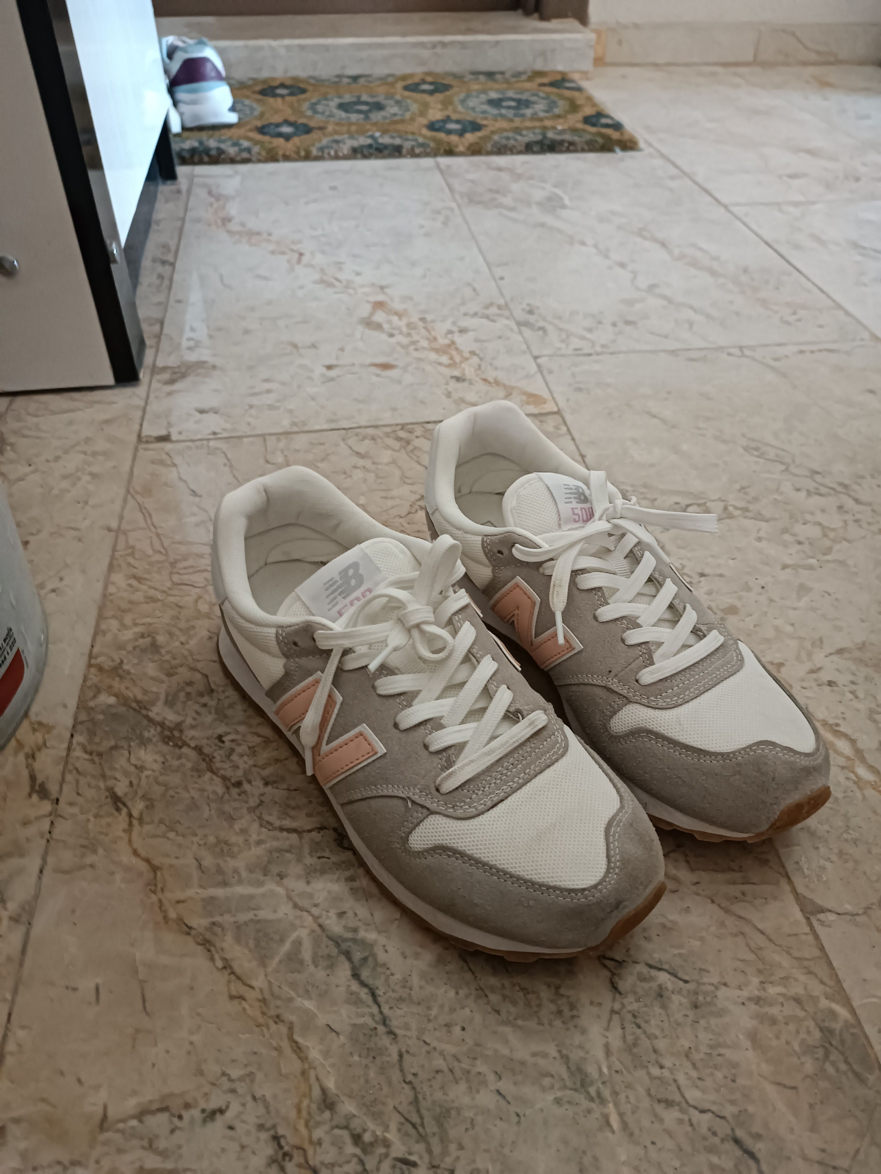 اسنیکر زنانه نیوبالانس New Balance اورجینال GW500ILP photo review