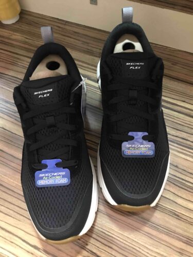 کفش پیاده روی زنانه اسکیچرز Skechers اورجینال 232685 BKW photo review