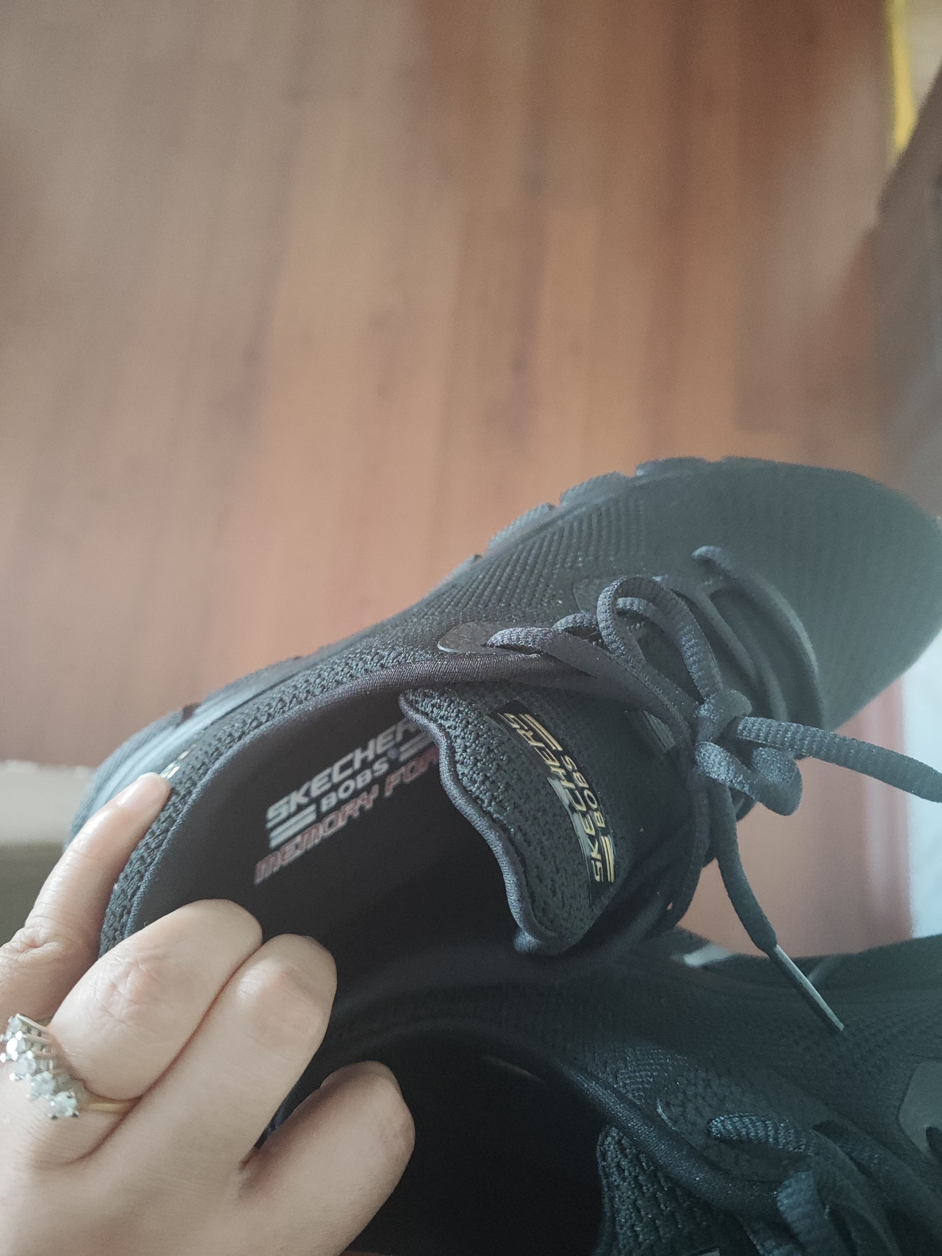 کتانی تمرین و دویدن زنانه اسکیچرز Skechers اورجینال 124952 BBK photo review