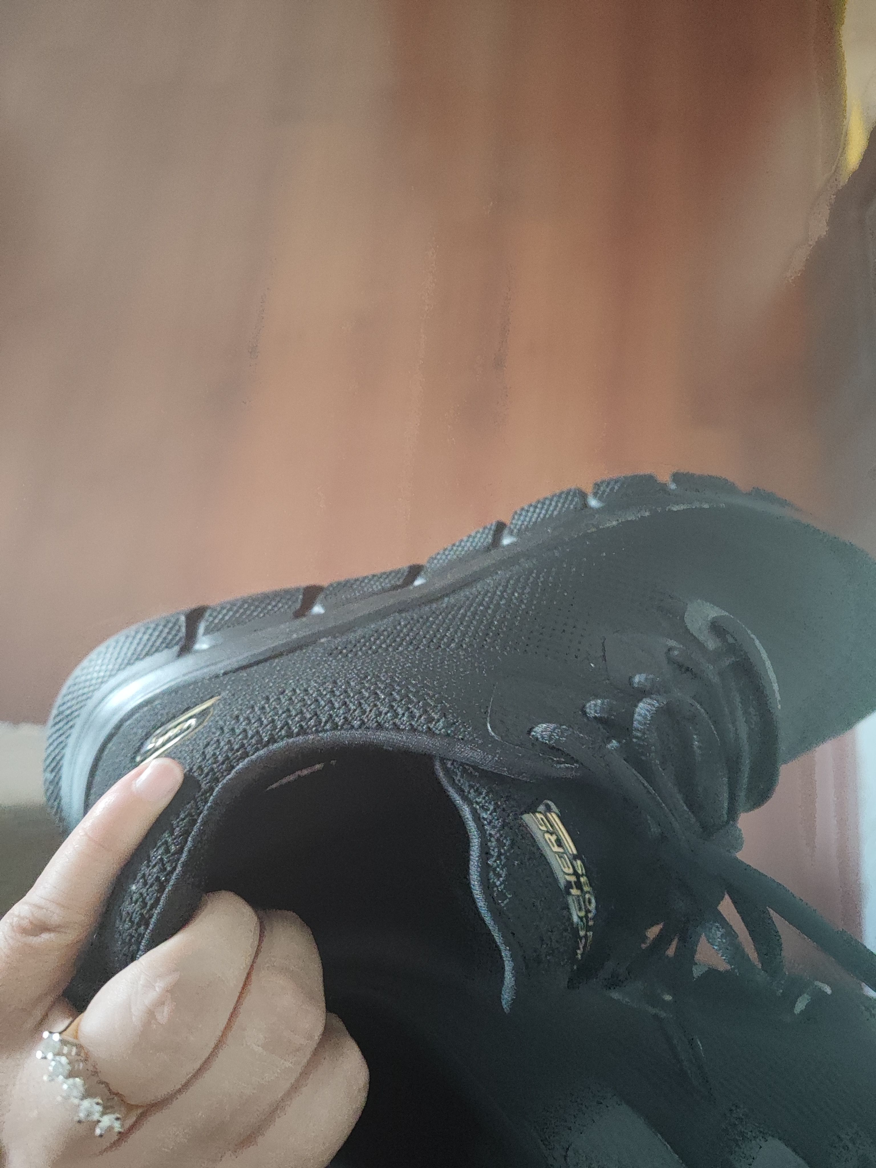 کتانی تمرین و دویدن زنانه اسکیچرز Skechers اورجینال 124952 BBK photo review