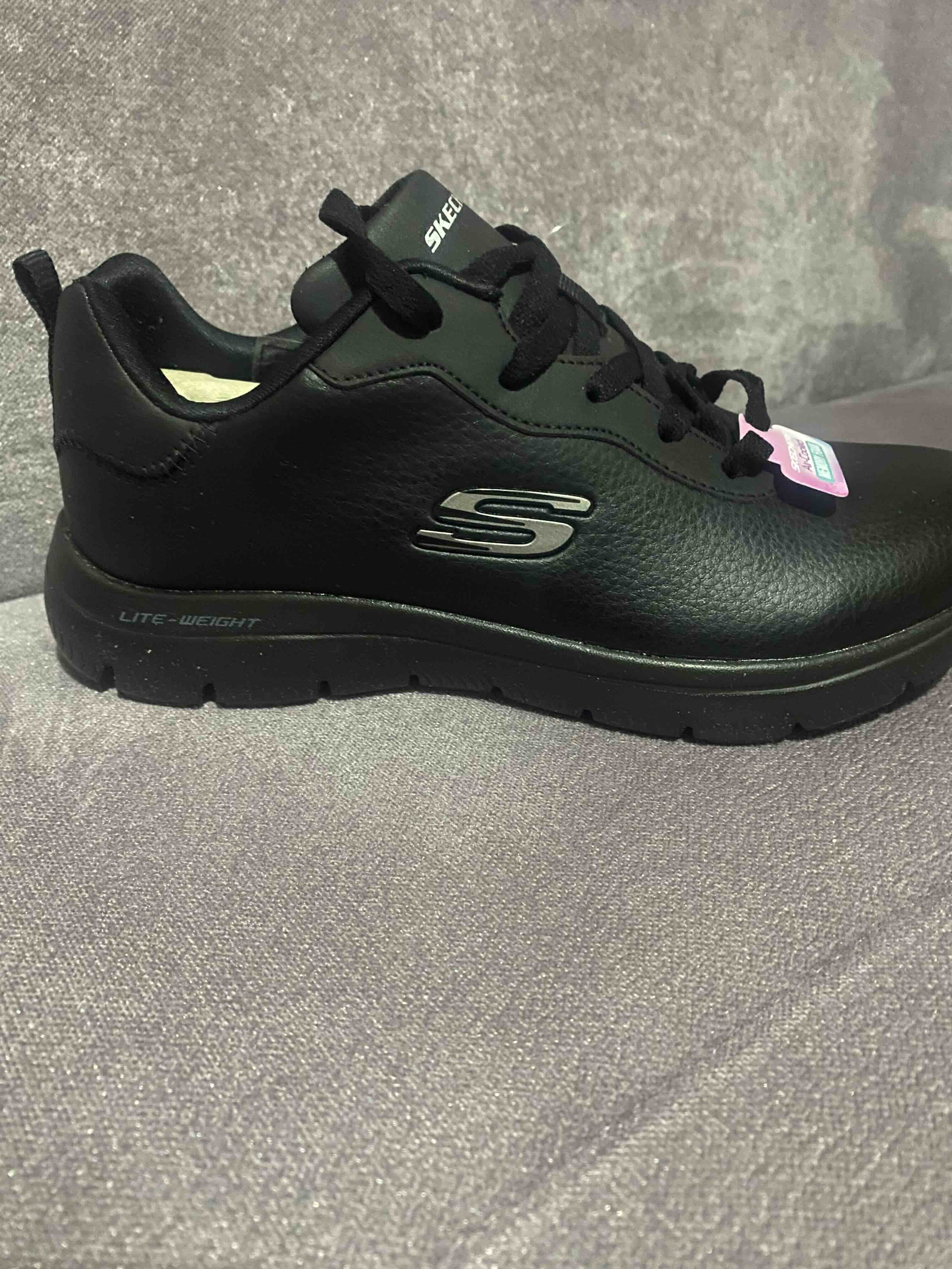 کفش پیاده روی زنانه اسکیچرز Skechers اورجینال 896170TK BBK photo review