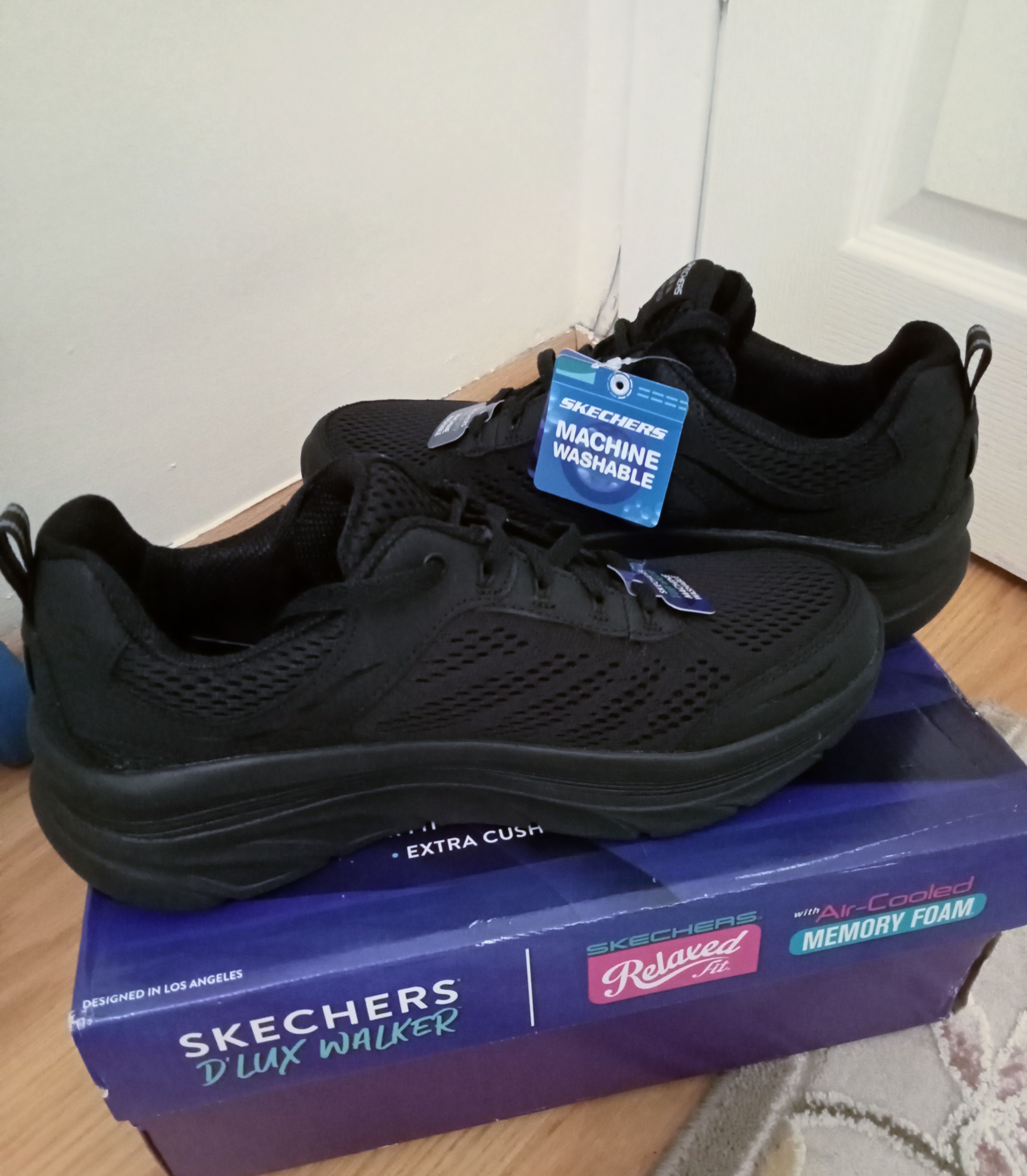 اسنیکر زنانه اسکیچرز Skechers اورجینال 149023 photo review