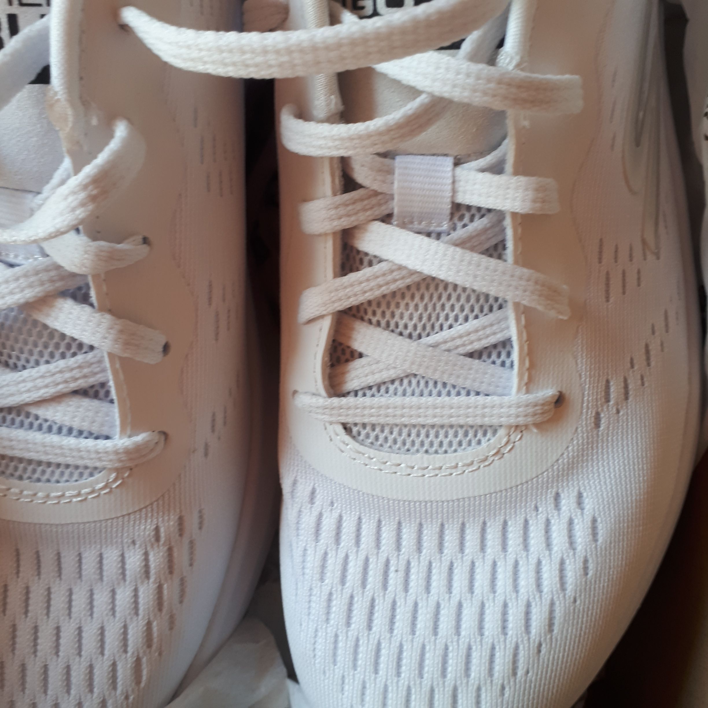 اسنیکر زنانه اسکیچرز Skechers اورجینال 128319 WHT photo review