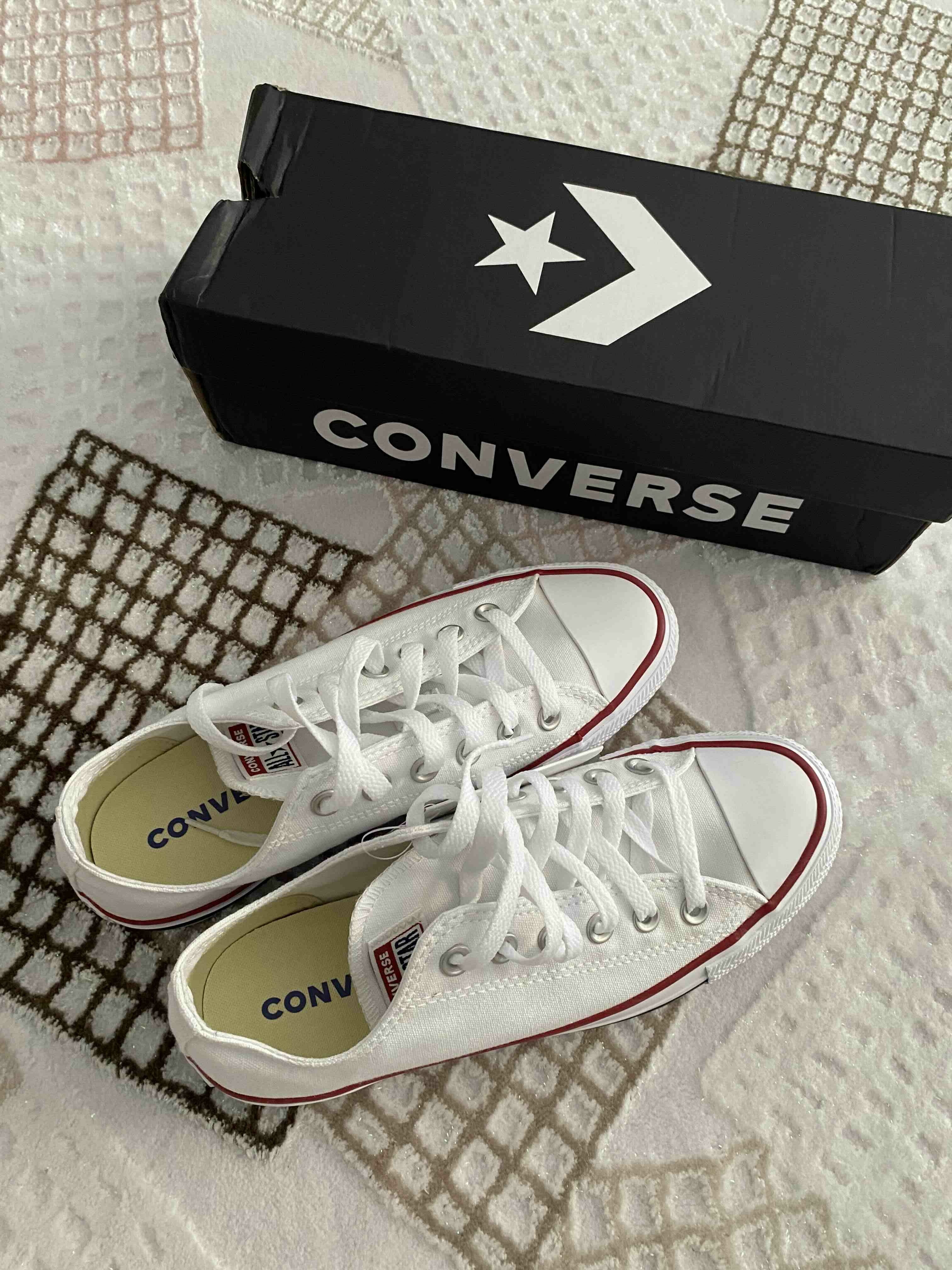 اسنیکر زنانه کانورس Converse اورجینال Chuck Taylor All Star M7652C photo review