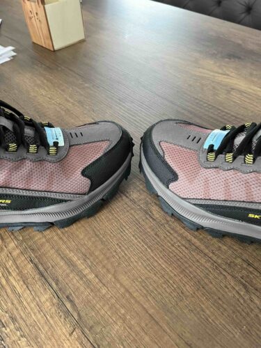 کفش پیاده روی مردانه اسکیچرز Skechers اورجینال 237503 BRN photo review