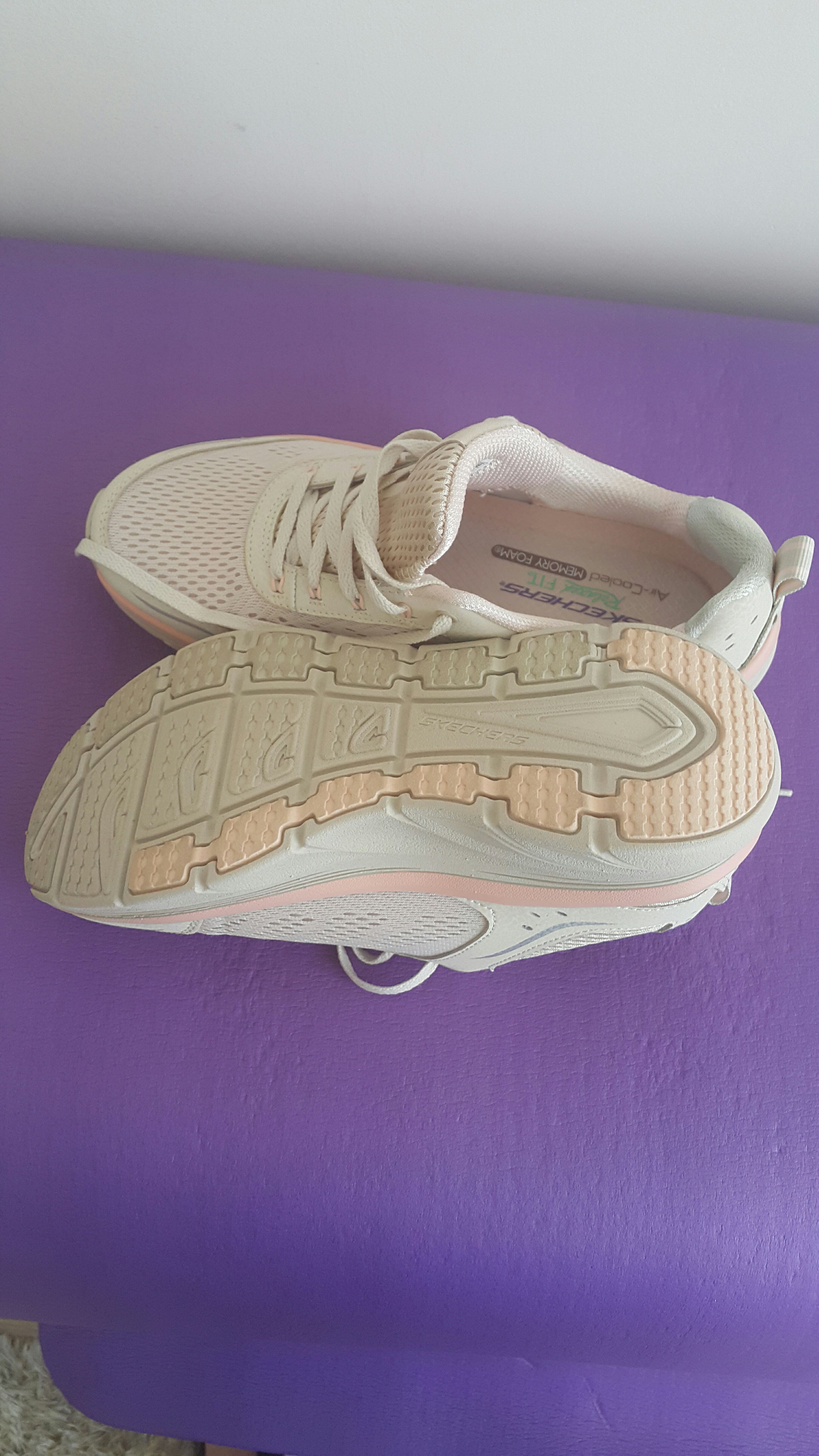 کتانی تمرین و دویدن زنانه اسکیچرز Skechers اورجینال 149023 NTPK photo review