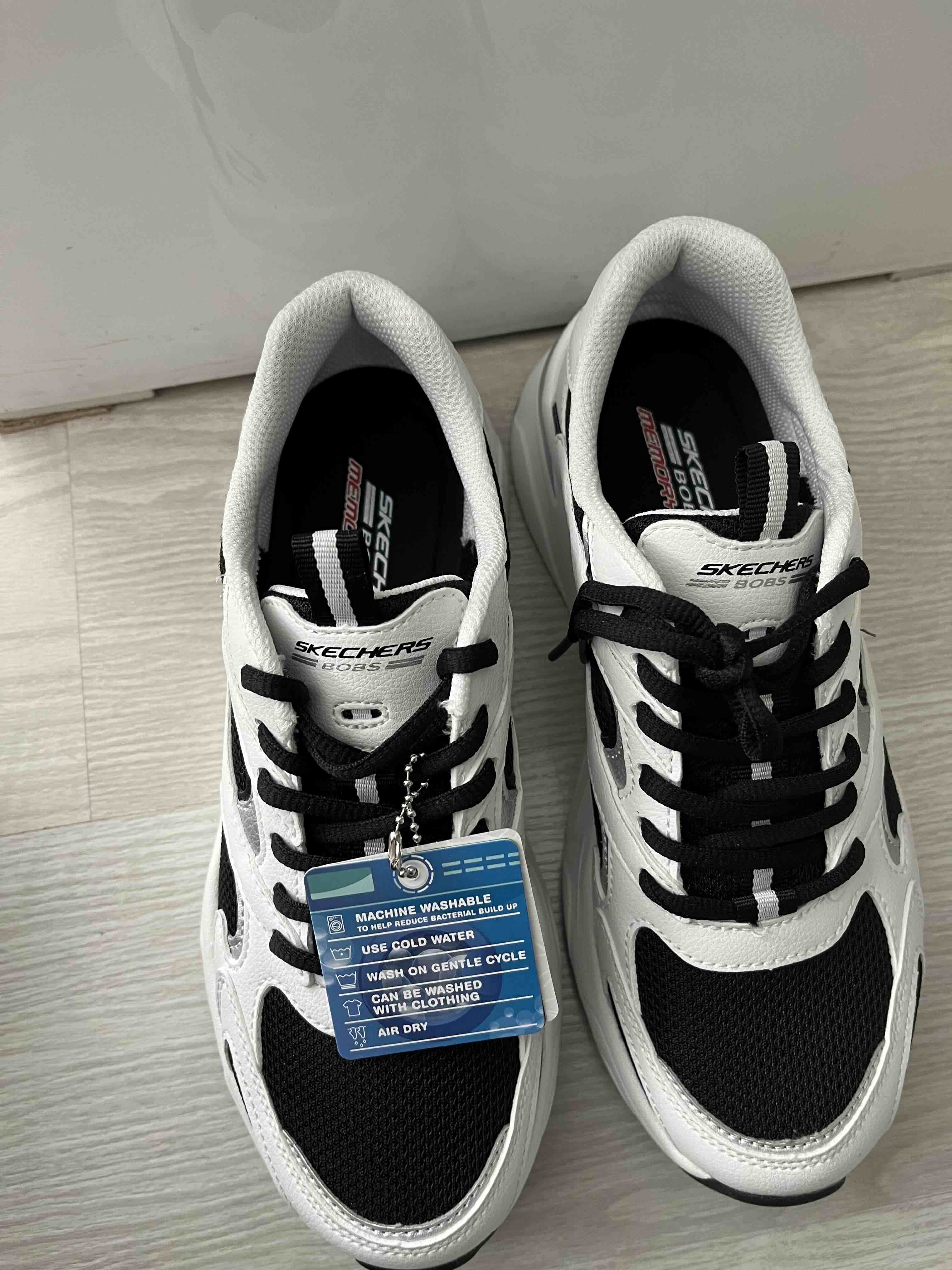 کتانی تمرین و دویدن زنانه اسکیچرز Skechers اورجینال 117354 BKW photo review