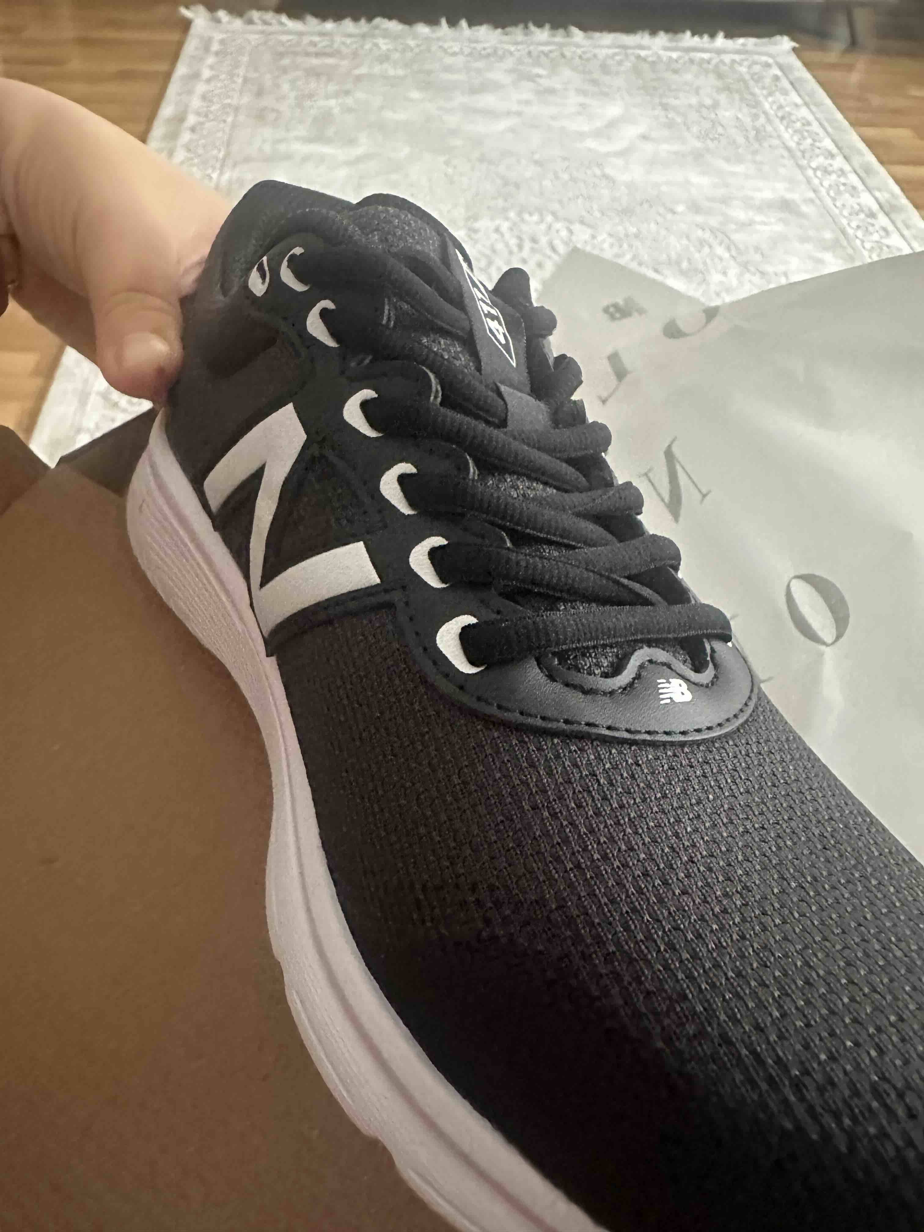 اسنیکر زنانه نیوبالانس New Balance اورجینال ML408DS photo review