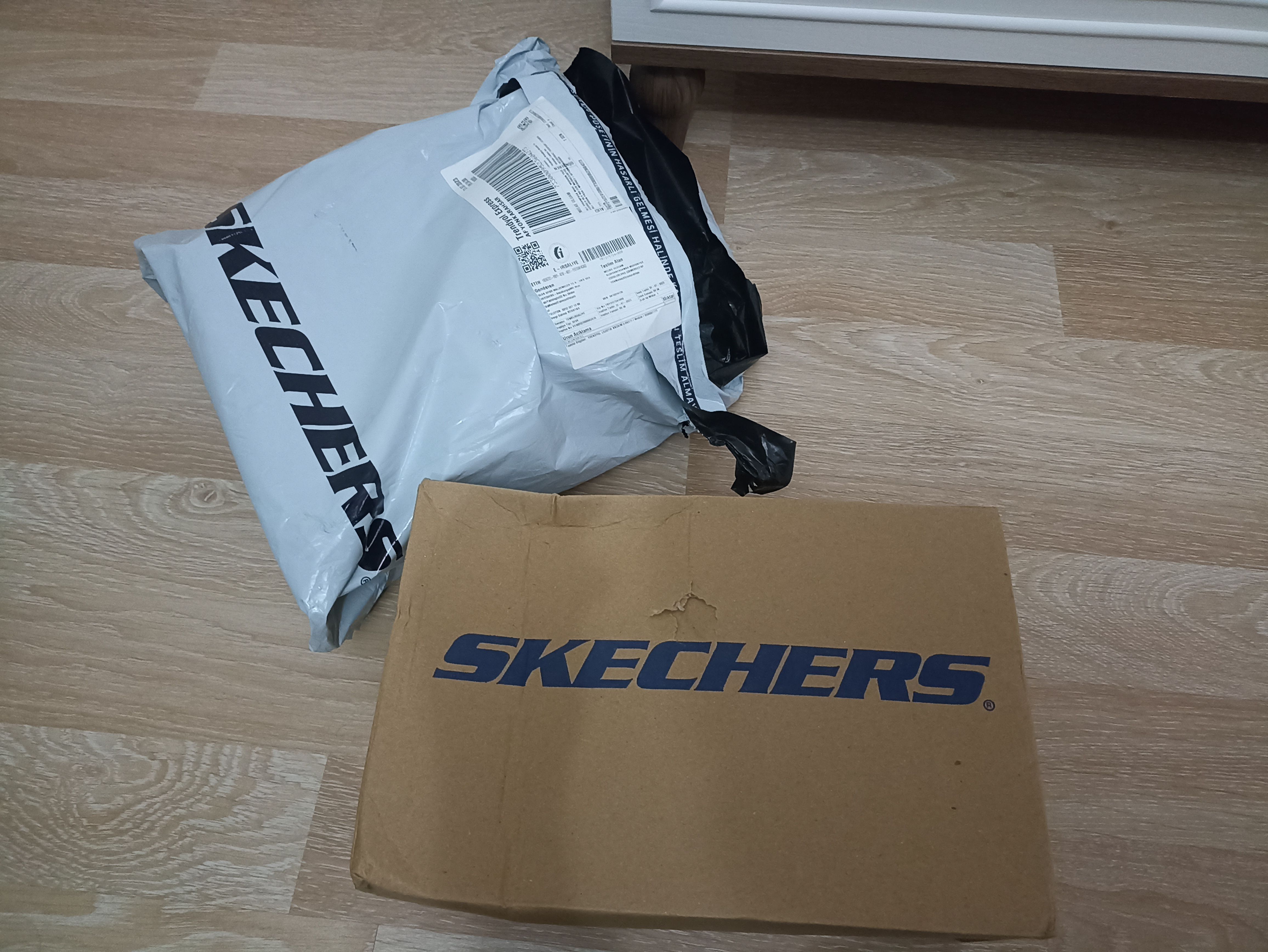 کفش پیاده روی مردانه اسکیچرز Skechers اورجینال 237565 OLMT photo review