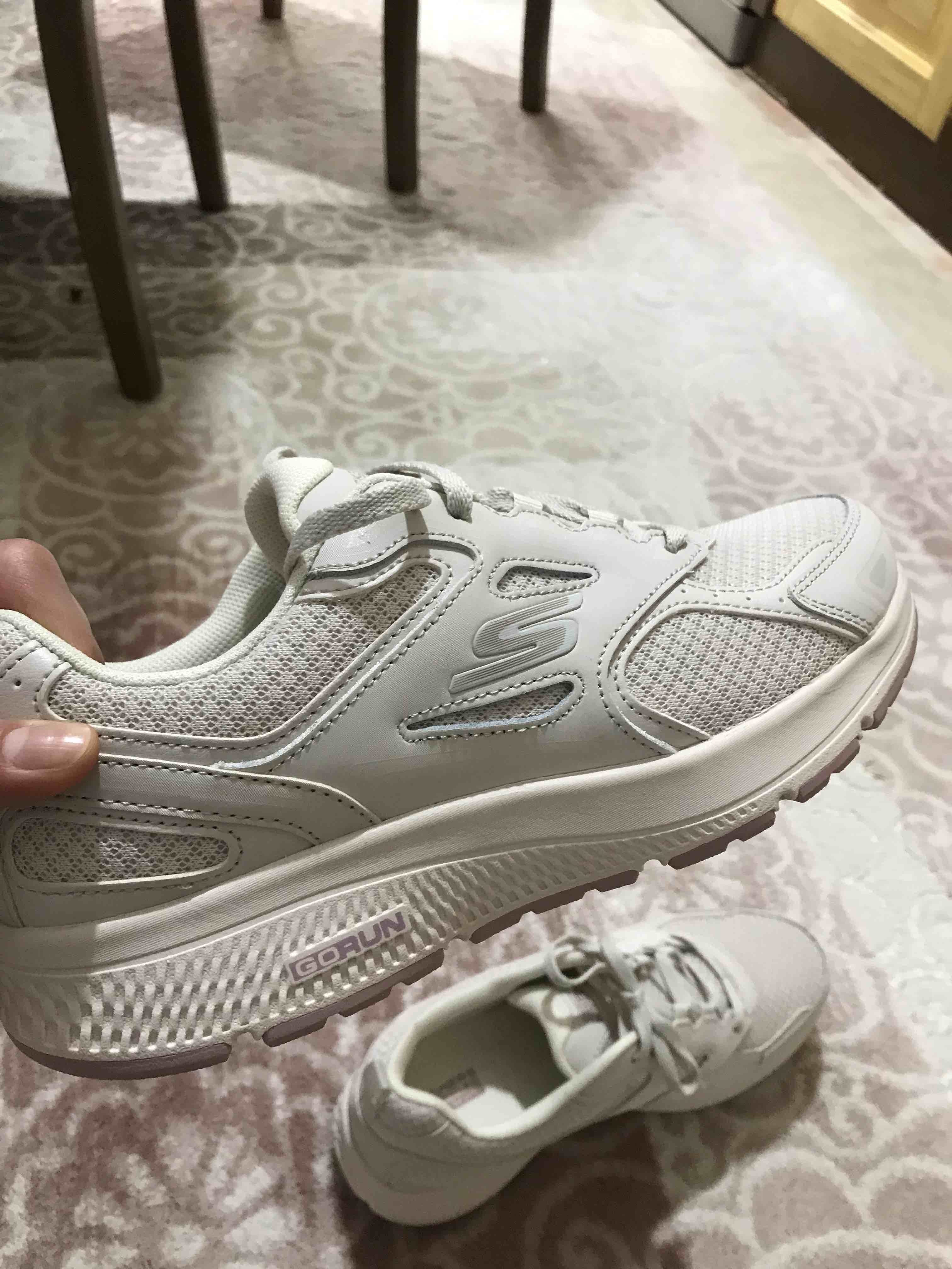 کتانی تمرین و دویدن زنانه اسکیچرز Skechers اورجینال 128075 NAT photo review