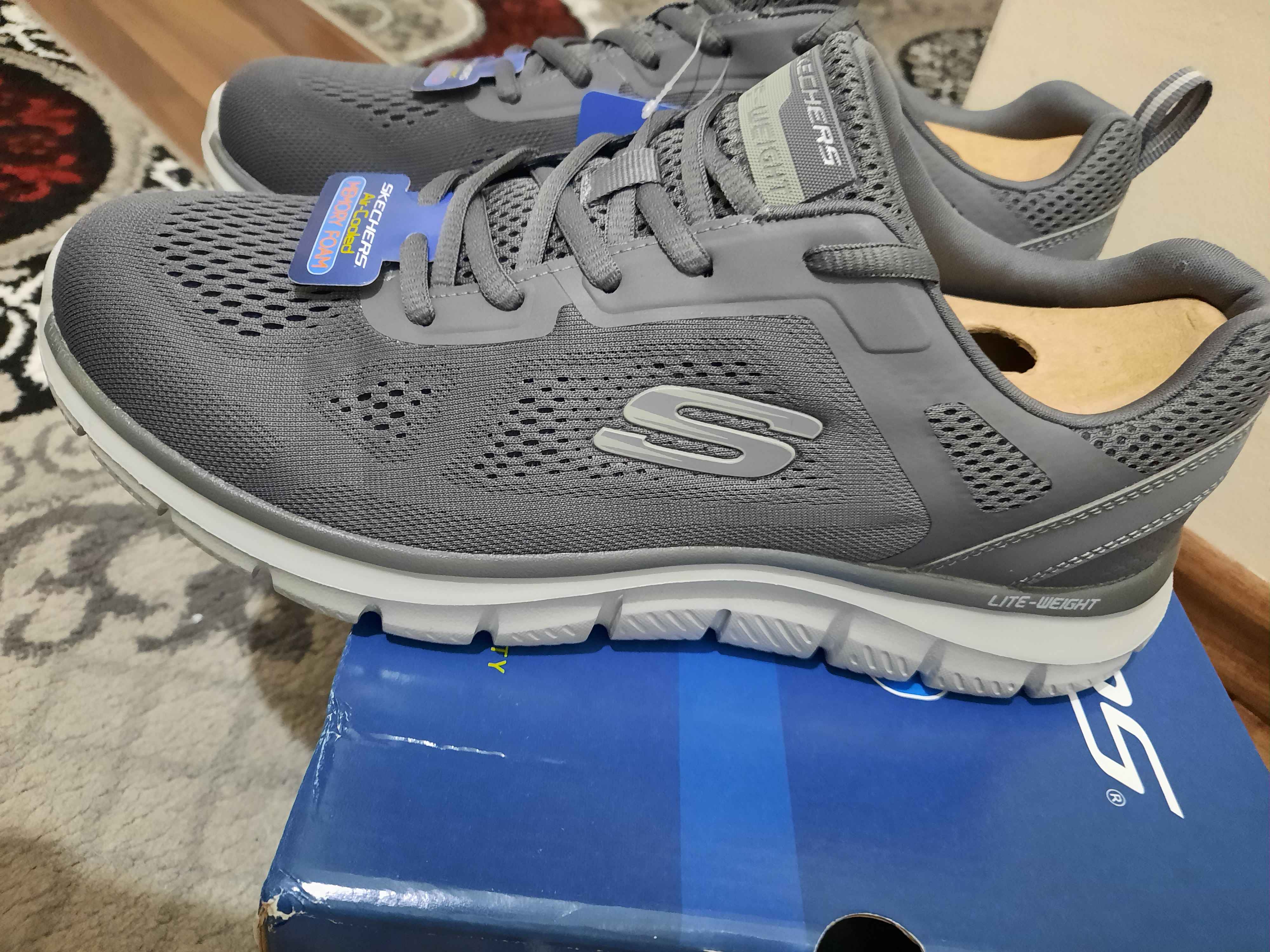 کفش پیاده روی مردانه اسکیچرز Skechers اورجینال 232698TK CHAR photo review