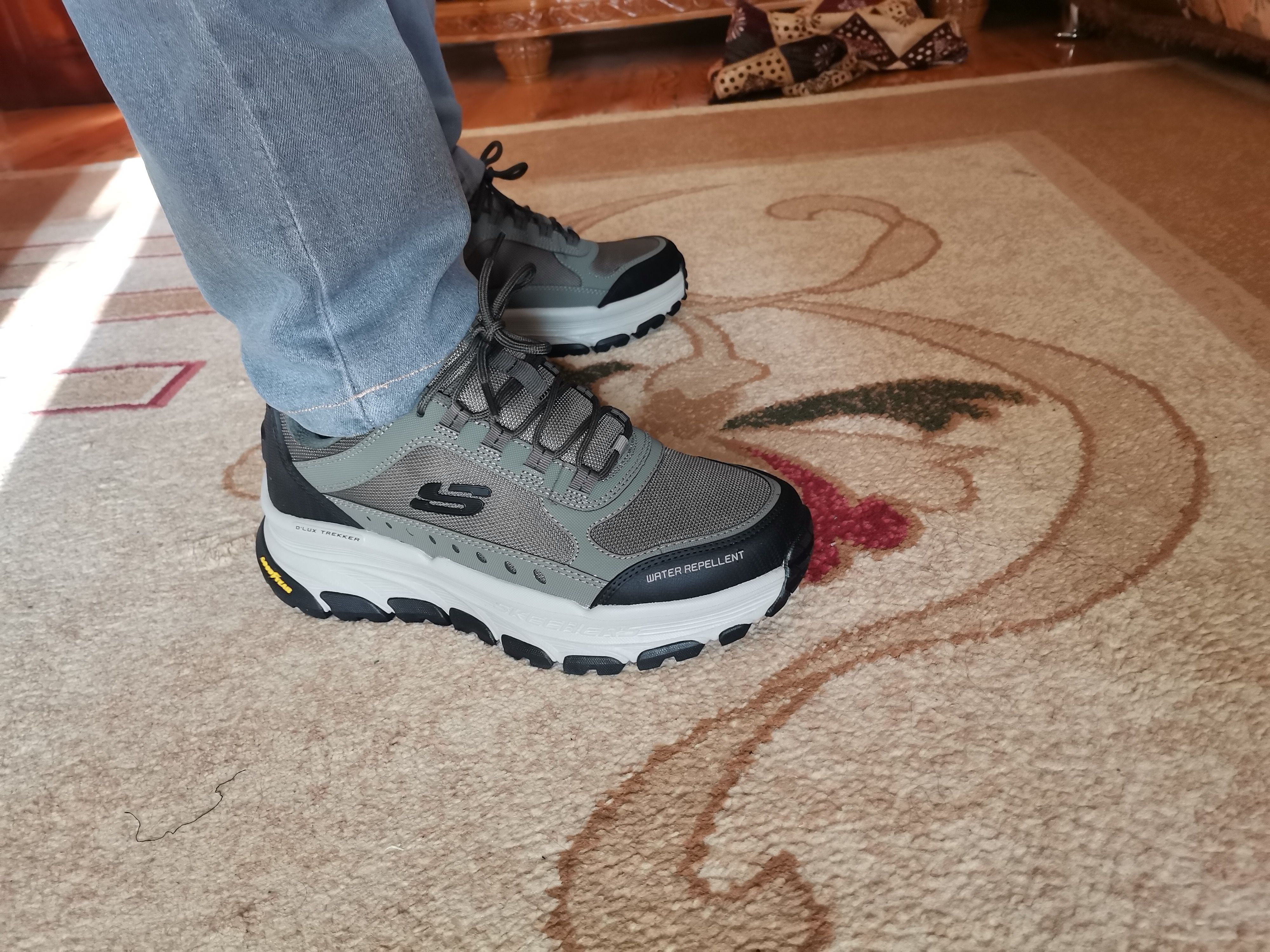 کفش پیاده روی مردانه اسکیچرز Skechers اورجینال 237565 OLMT photo review