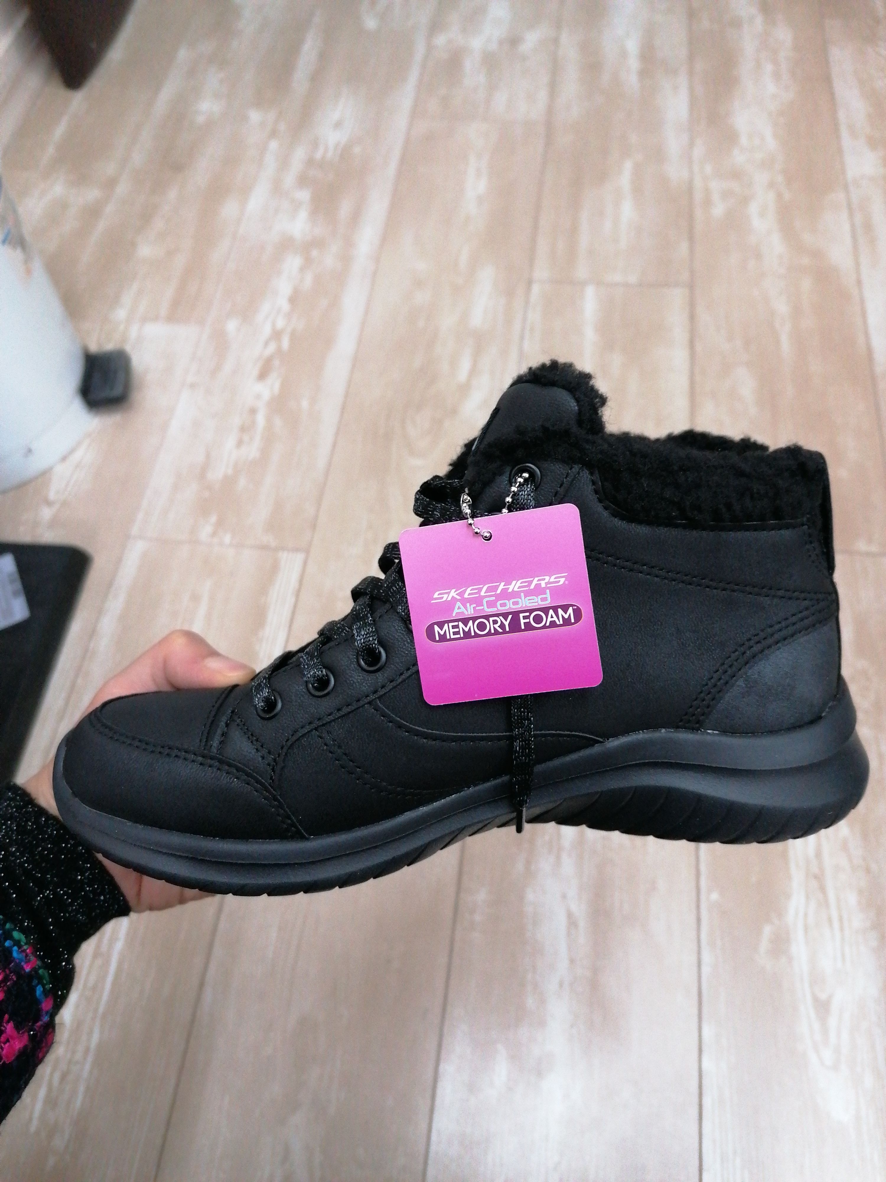 بوت زنانه اسکیچرز Skechers اورجینال 167323 BBK photo review